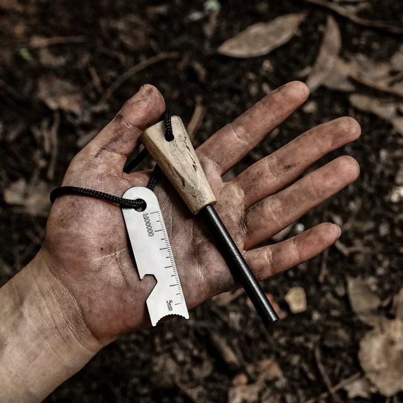 Portable outdoor flint, equipp - đánh giá và giá Ferro Rod Striker